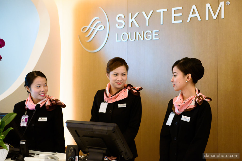 Hong Kong Airport SKYTEAM Lounge reception area